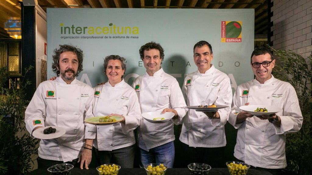 Cinco grandes figuras de la gastronomía española reinventan las aceitunas de mesa