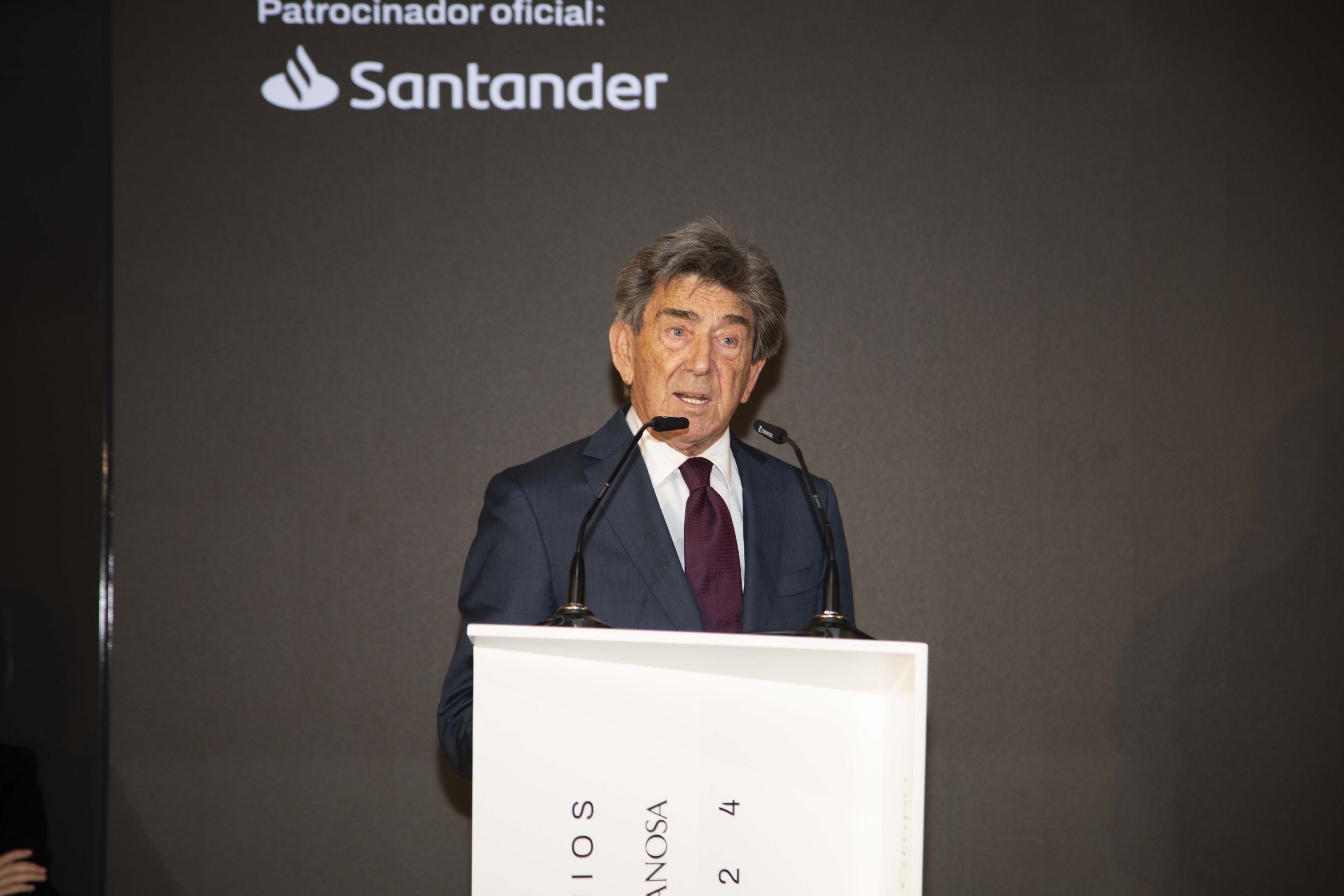 Héctor Colonques en los XV Premios Porcelanosa