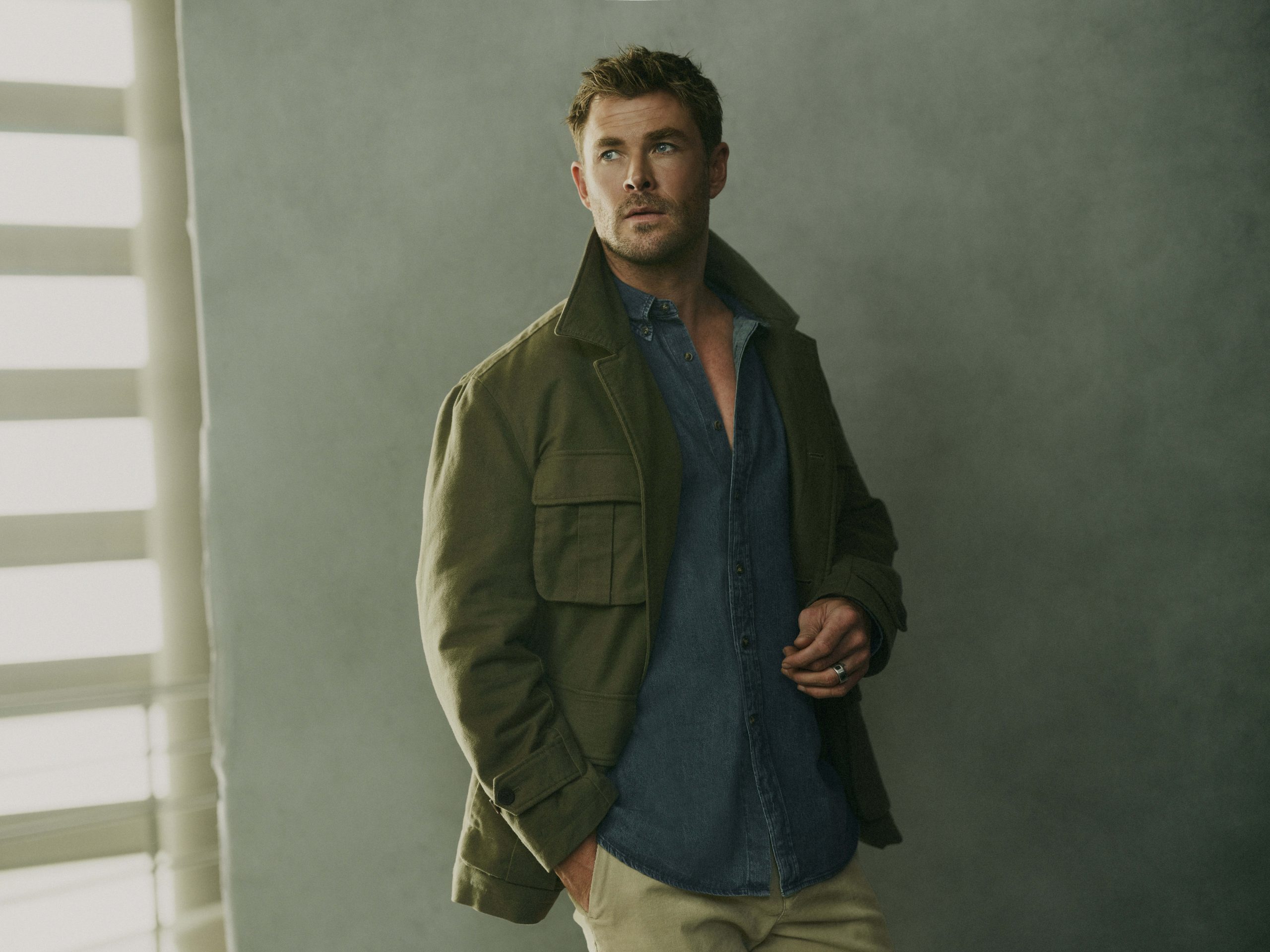 EL CORTE INGLÉS_CAMPAÑA EMIDIO TUCCI OTOÑO 24_CHRIS HEMSWORTH (3)