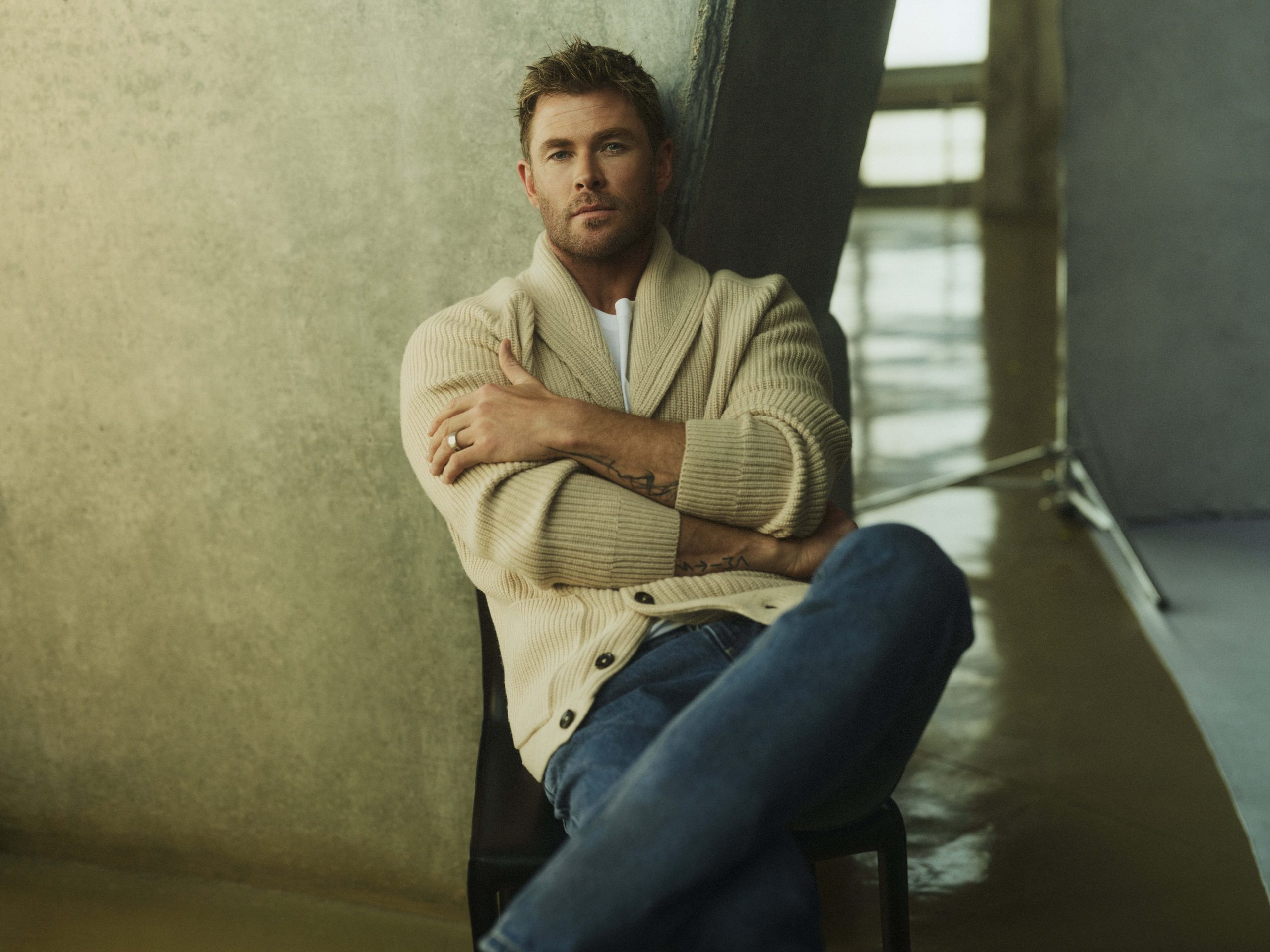 EL CORTE INGLÉS_CAMPAÑA EMIDIO TUCCI OTOÑO 24_CHRIS HEMSWORTH (6)