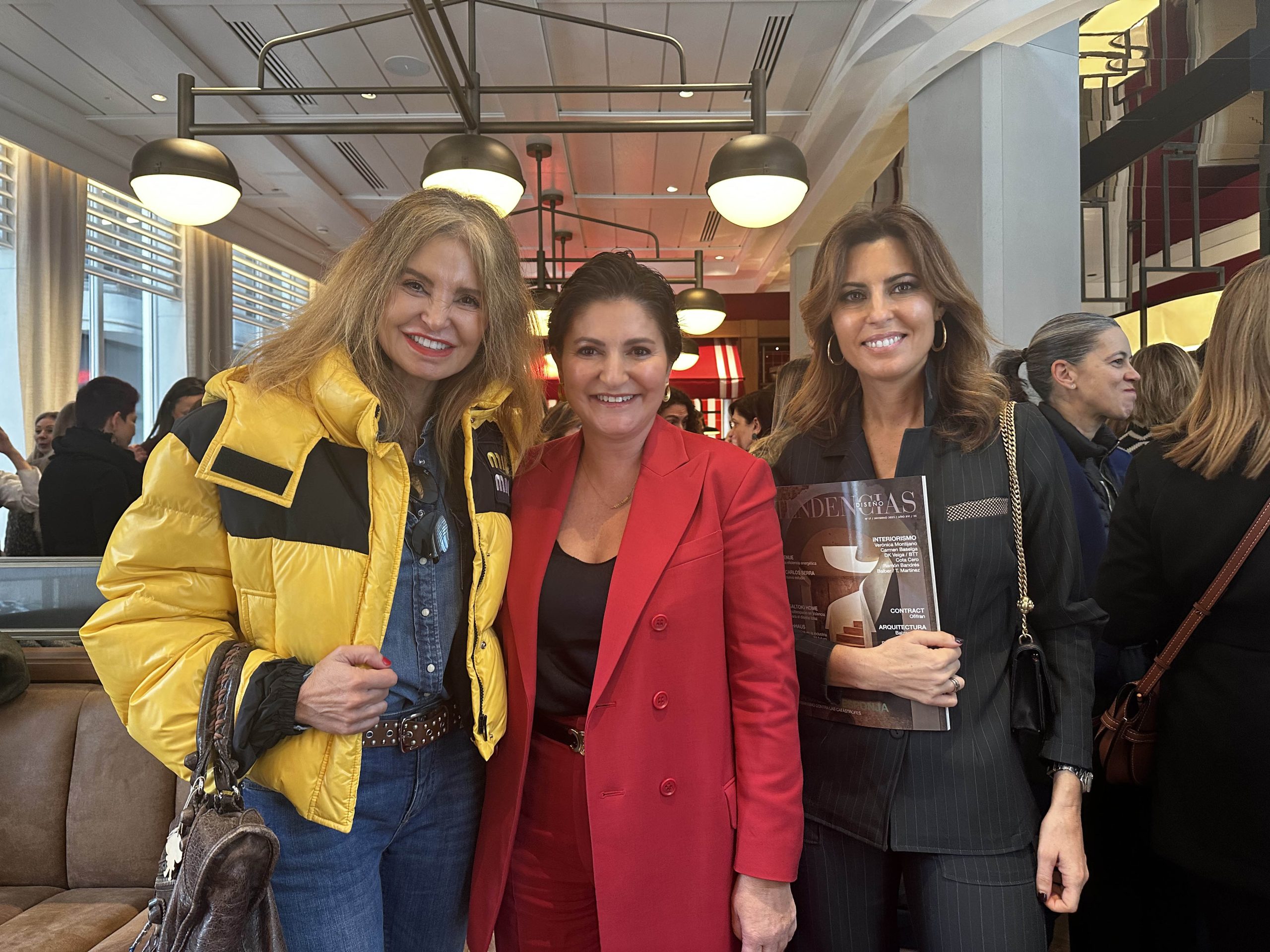 Marta Vilar, Ángela Pla y María Cosín.